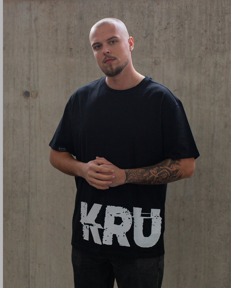 KRUTO STYLE OVERSIZE T-SHIRT