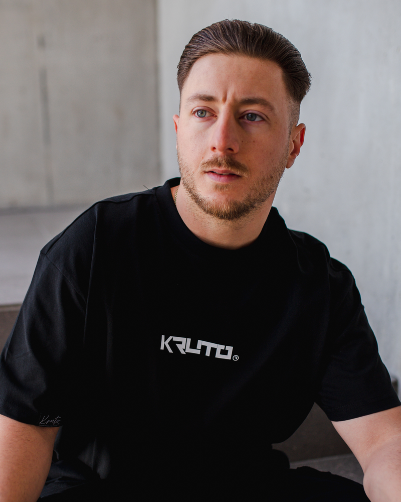 KRUTO 2.0 OVERSIZE T-SHIRT